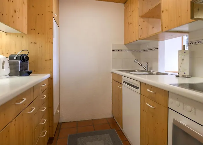 Апартаменты Chesa Maurus A1 By Interhome Санкт-Мориц